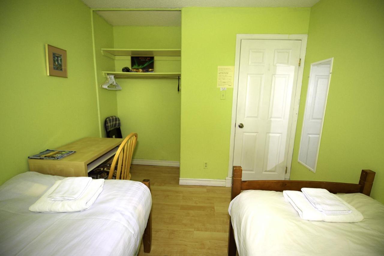 Jenny Guest House Yellowknife Exterior photo